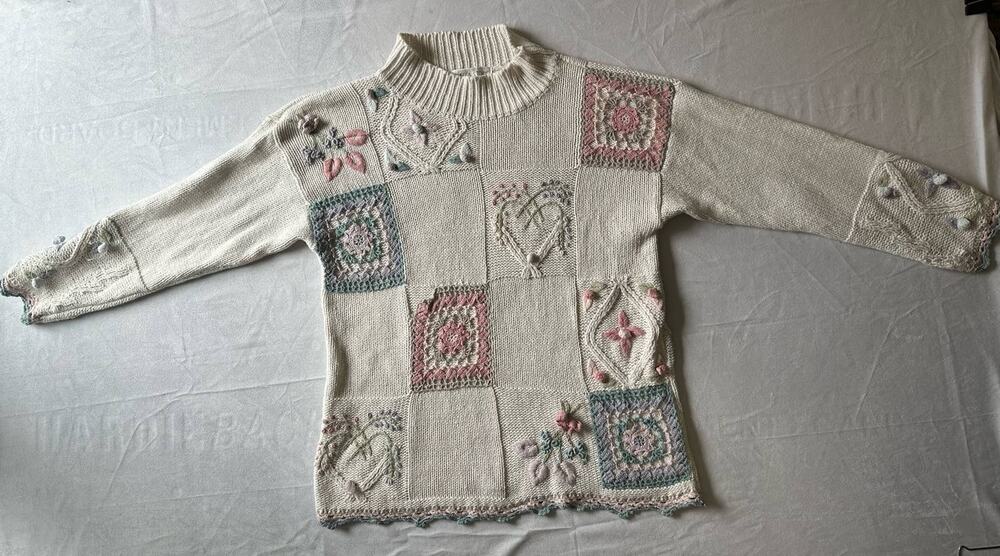 Rebecca Stone White Knit Pullover Crochet Size Small